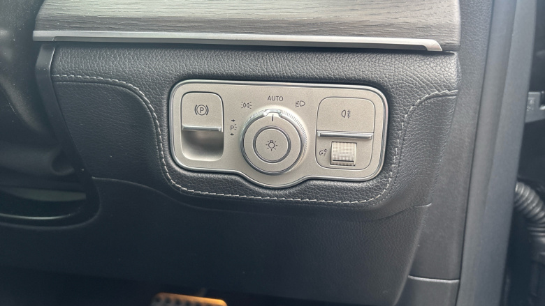 Mercedes-Benz GLE 300d 4Matic AMG Line Prem Plus 5dr 9G-Tronic Diesel Estate